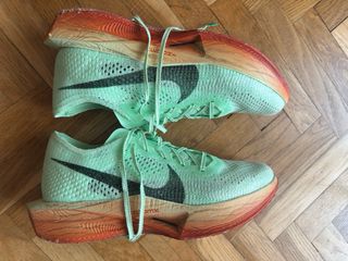 Nike Vaporfly 3 Verde/Rojo.
