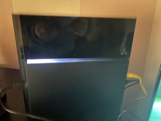 PS4 (PlayStation 4) Negra + 3 Juegos