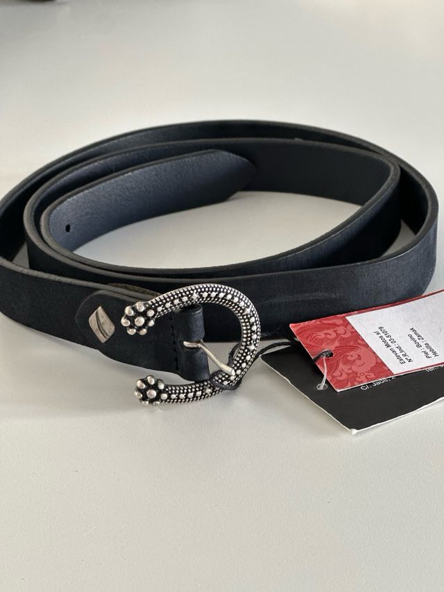 Cinturón mujer Piel Vacuna Hebilla Plateada