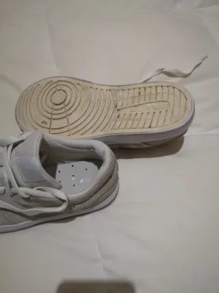 Zapatillas Jordan Casual Beige/Blanco