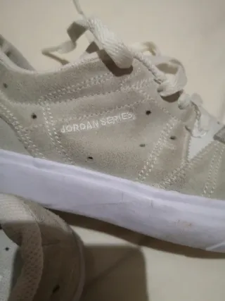 Zapatillas Jordan Casual Beige/Blanco