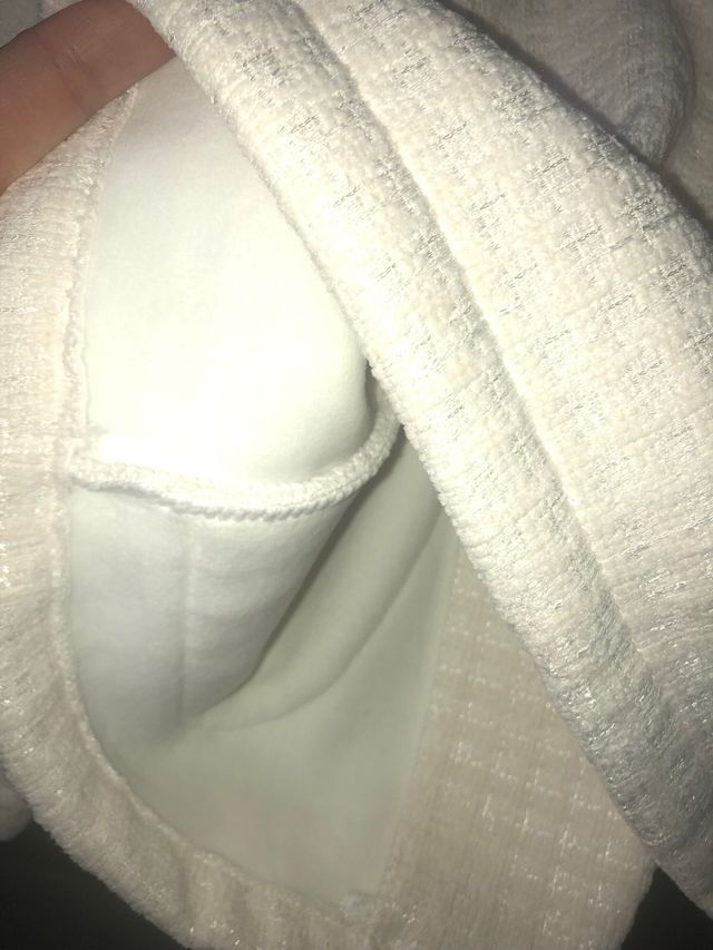 Chaqueta beige con botones