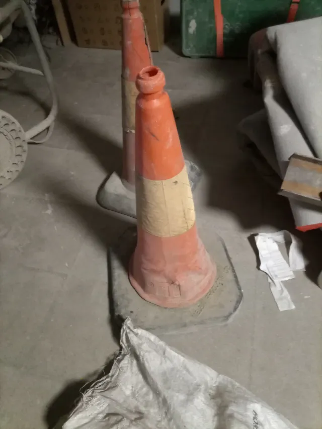 Balizas de señalización naranja