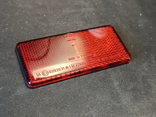 Catadióptrico Reflectante Coche Moto Camión Rojo