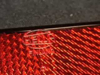 Catadióptrico Reflectante Coche Moto Camión Rojo