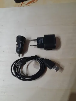 NUEVO. 2 Cargadores 3DS XL+cable de 1'20 cm