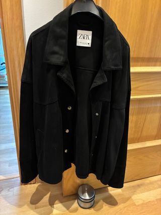 Chaqueta corta Zara ante negra talla S
