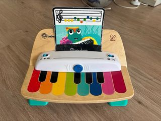 Pack 2 Juguetes Hape: Piano y Pista Coches