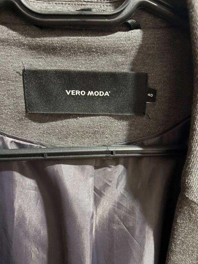 Americana Blazer Vero Moda gris manga 3/4