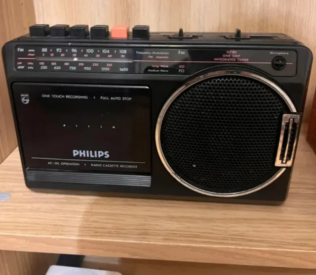 Radio Cassette Philips D7182 Negra