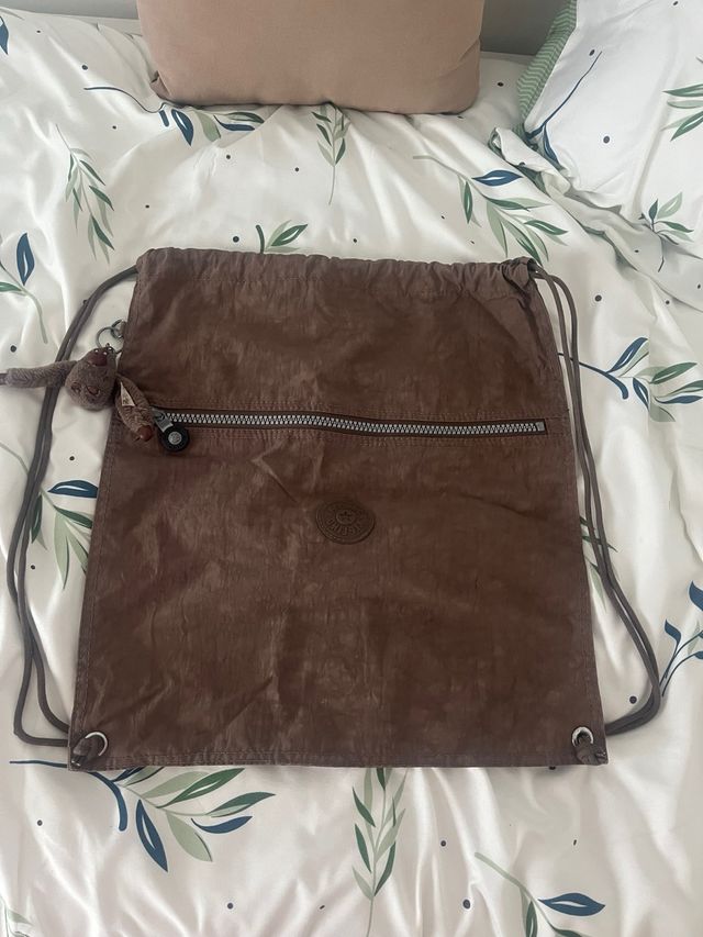 Mochila Kipling marrón