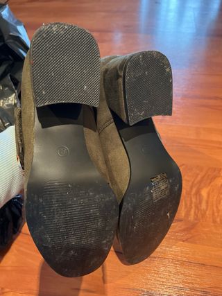 Zapato tacón verde oliva talla 37