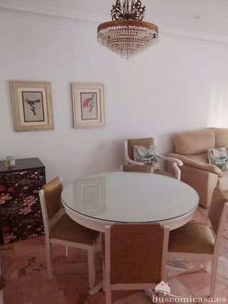 Piso en alquiler en Linares