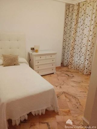 Piso en alquiler en Linares