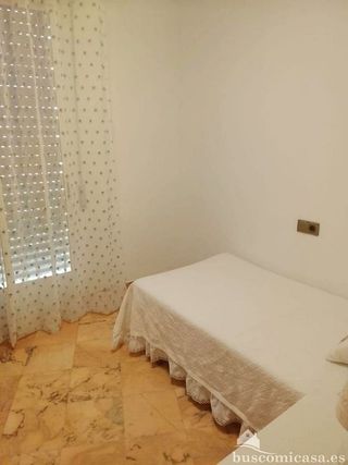 Piso en alquiler en Linares