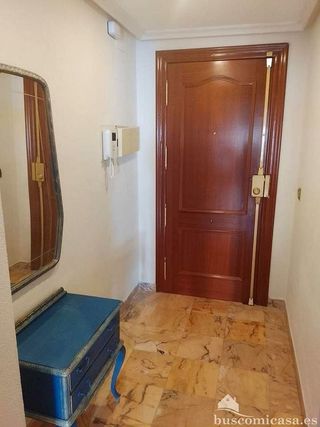 Piso en alquiler en Linares