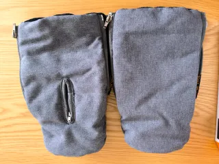 Manoplas para carrito de bebé grises. Muy cálidas.