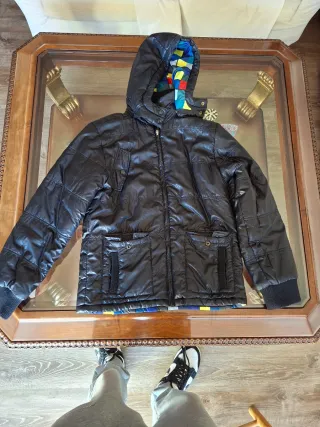 Chaqueta Desigual reversible con capucha