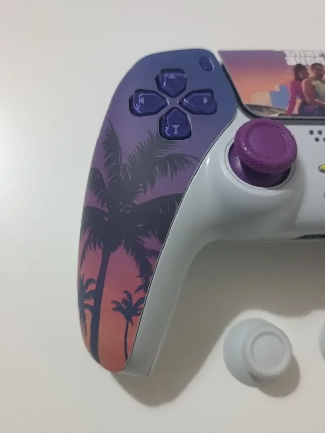 Mando PS5 GTA con joysticks TMR magnéticos