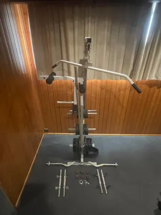 Gimnasio se vende todo el conjunto