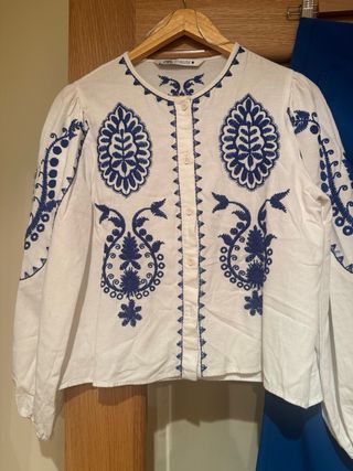 Conjunto Zara Camisa Bordada y Pantalón T.S oferta