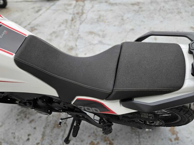 Moto Morini X-Cape 700 desde 102€ mes