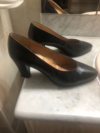 Zapatos de tacón negros piel T:39
