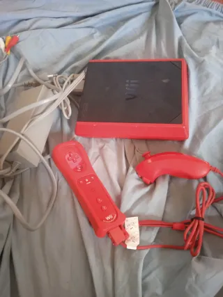Consola Nintendo Wii Roja y Negra