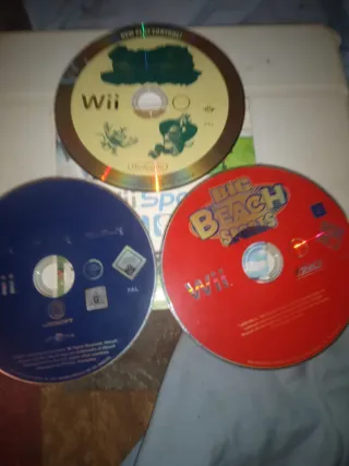 Consola Nintendo Wii Roja y Negra