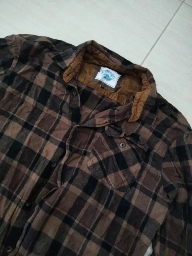 Camicia a quadri marrone e nera