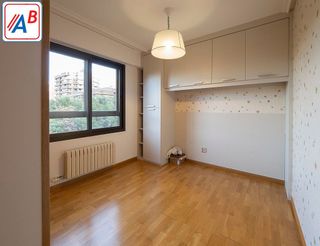 Piso en alquiler en Romareda en Zaragoza