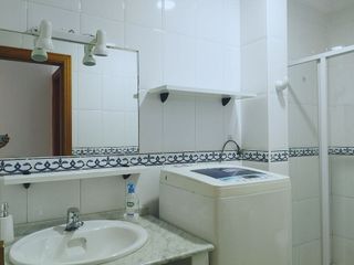 Piso en alquiler en Santa Catalina - Canteras en Palmas de Gran Canaria(Las)