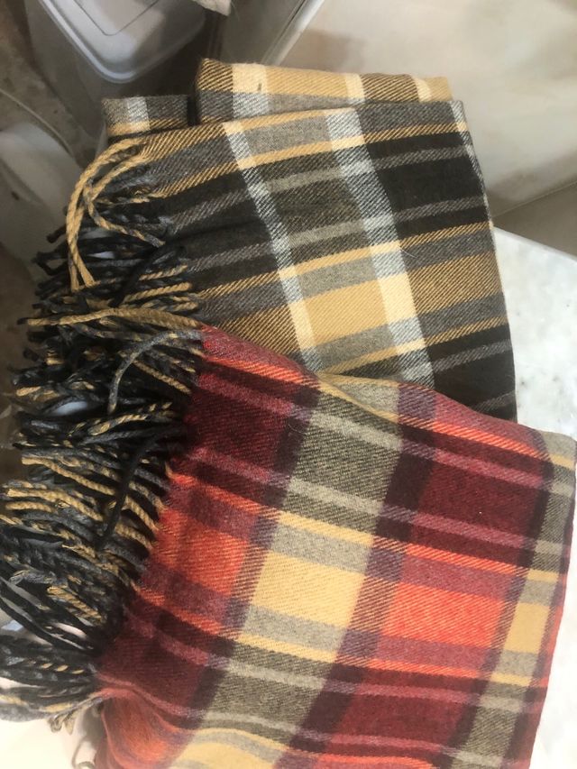 Lote 2 bufandas cuadros nuevas