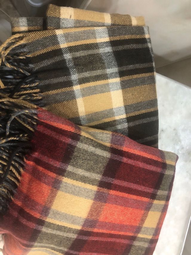 Lote 2 bufandas cuadros nuevas