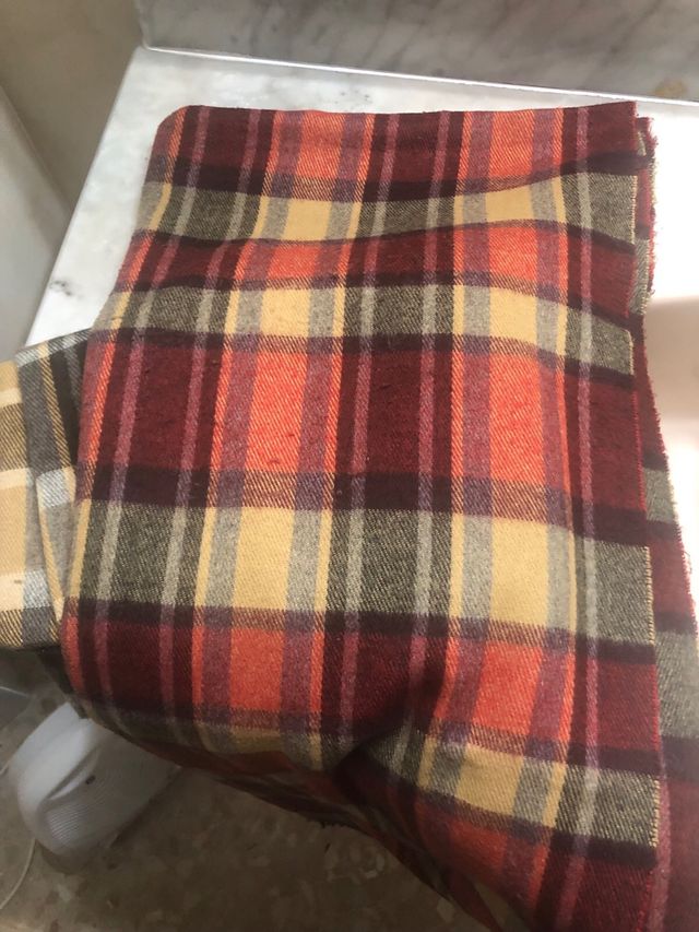 Lote 2 bufandas cuadros nuevas