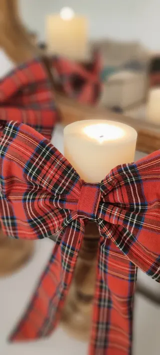 Lazos Navideños Escoceses Rojos