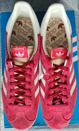 Zapatillas Adidas Gazelle Rojas y Blancas
