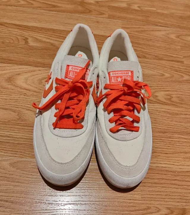 Zapatillas Converse Blancas y Naranja