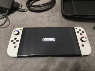 Nintendo Switch OLED Blanca y Negra