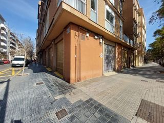 Local comercial en alquiler en La Malva-rosa en Valencia