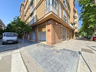 Local comercial en alquiler en La Malva-rosa en Valencia