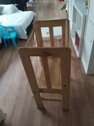 Torre di apprendimento Montessori in legno