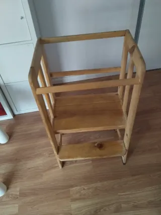 Torre di apprendimento Montessori in legno