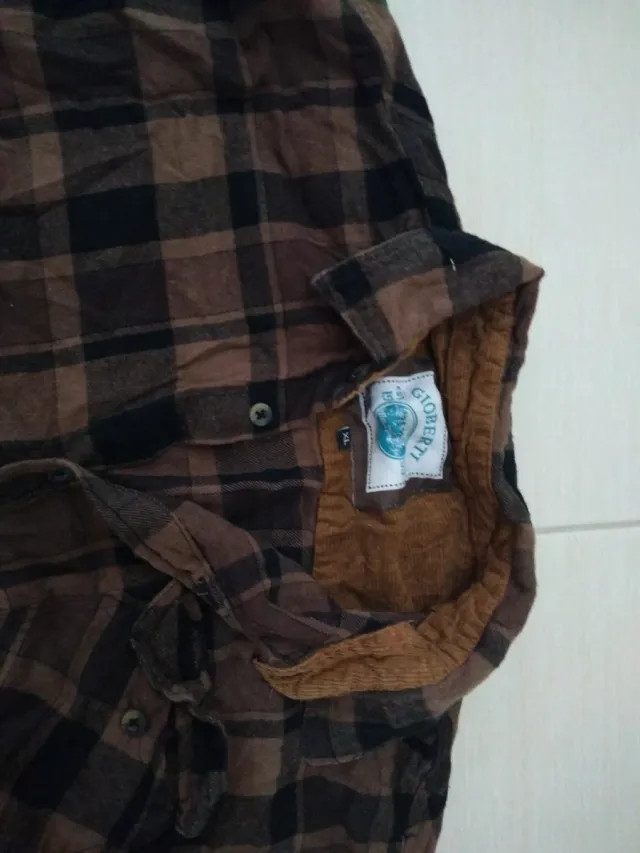 Camicia a quadri marrone e nera