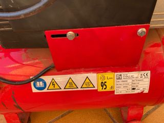 Compresor de aire STRATOS Rojo