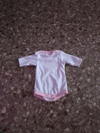 Body per bambola bianco e rosa