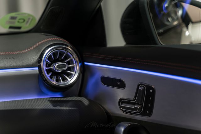 Mercedes-Benz Clase CLA 200 d AMG TECHO 2020