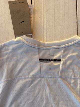 Camiseta Nike Trail Dri-Fit 365