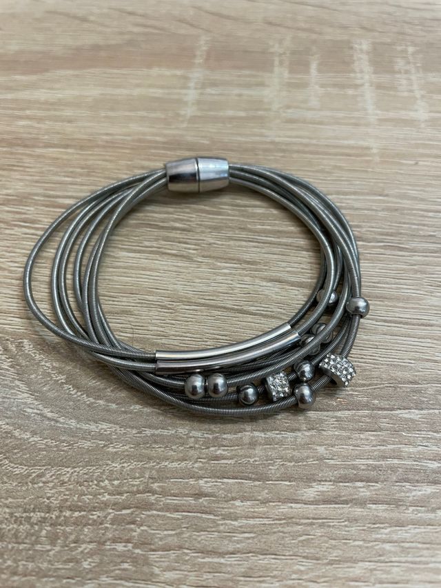 Pulsera magnética plateada