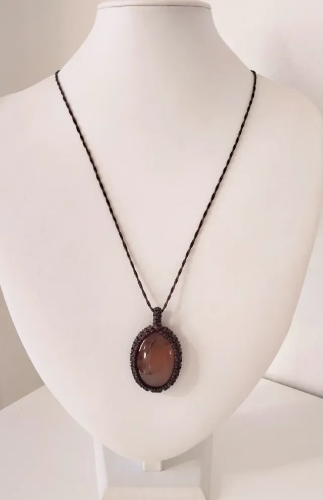 Collana macramè con agata corniola